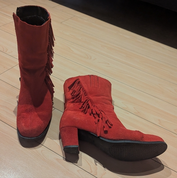 Vintage Red Fringe Suede Ankle Boots - Picture 4 of 9